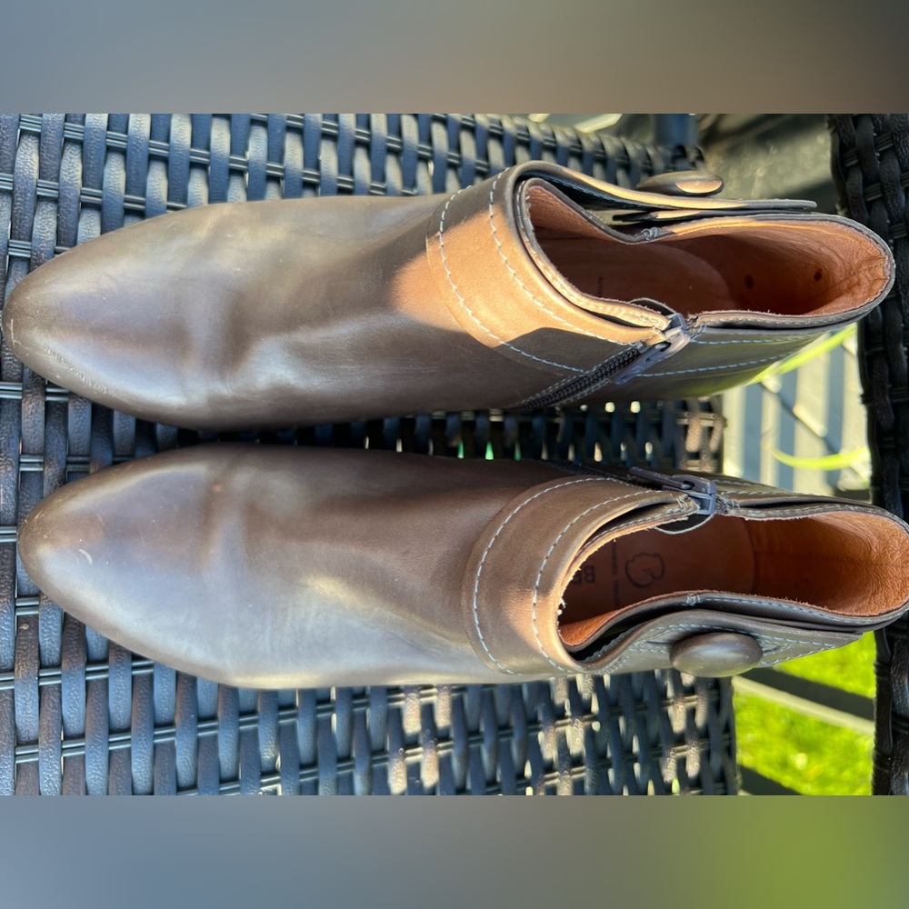 Belle Tan coloured ankle boots. Size 7.